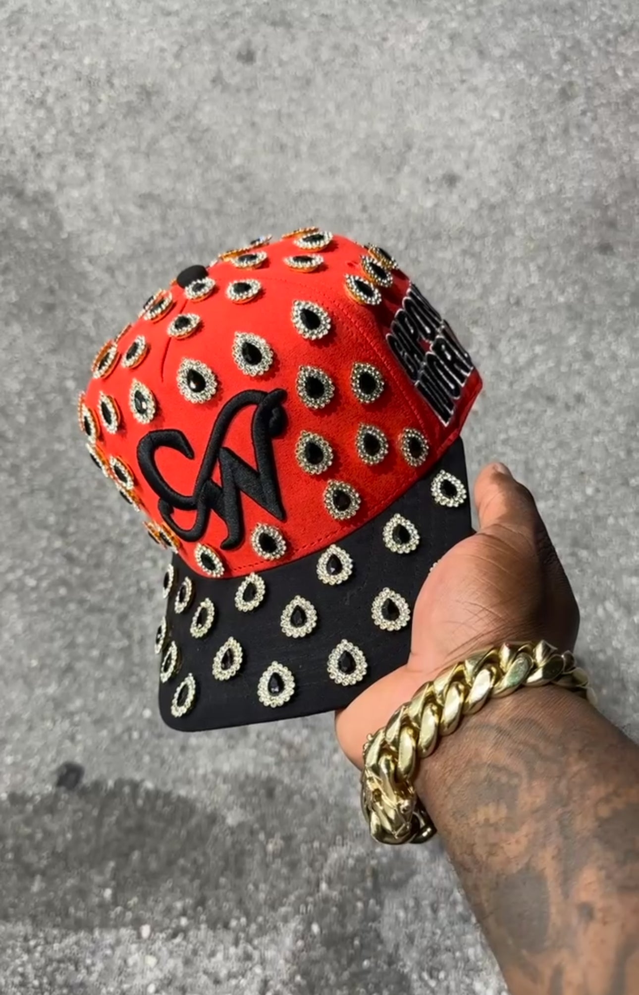 RED AND BLACK STONED "CAPONE WORLD" SNAPBACK A-FRAME