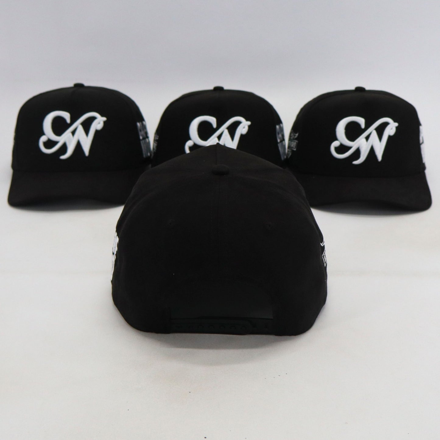 BLACK & WHITE “CAPONE WORLD” SNAPBACK A-FRAME